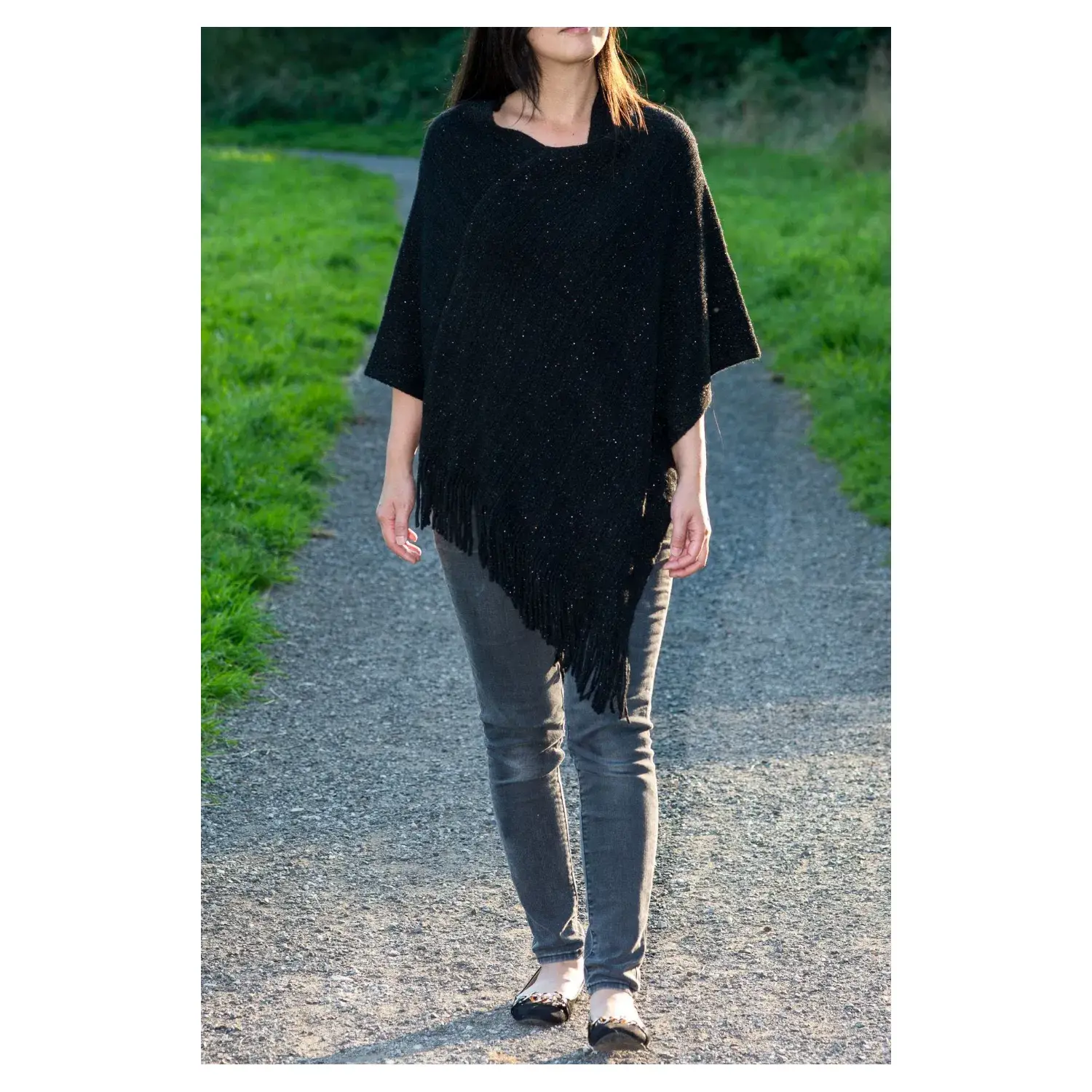 Superbia – wholesale Poncho – Women's – One Size Glitter Knitted Poncho-P1750