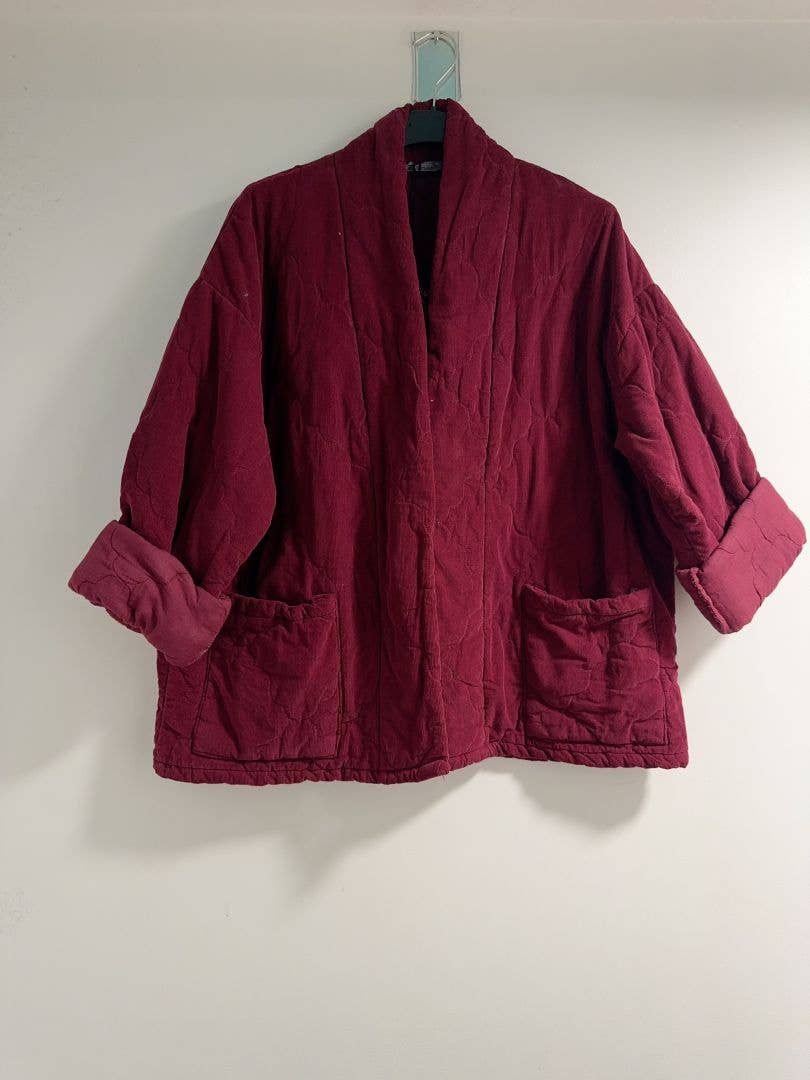 Happy look - Wholesale Jas - Dames - Korte doorgestikte corduroy jas zonder sluiting of kraag1