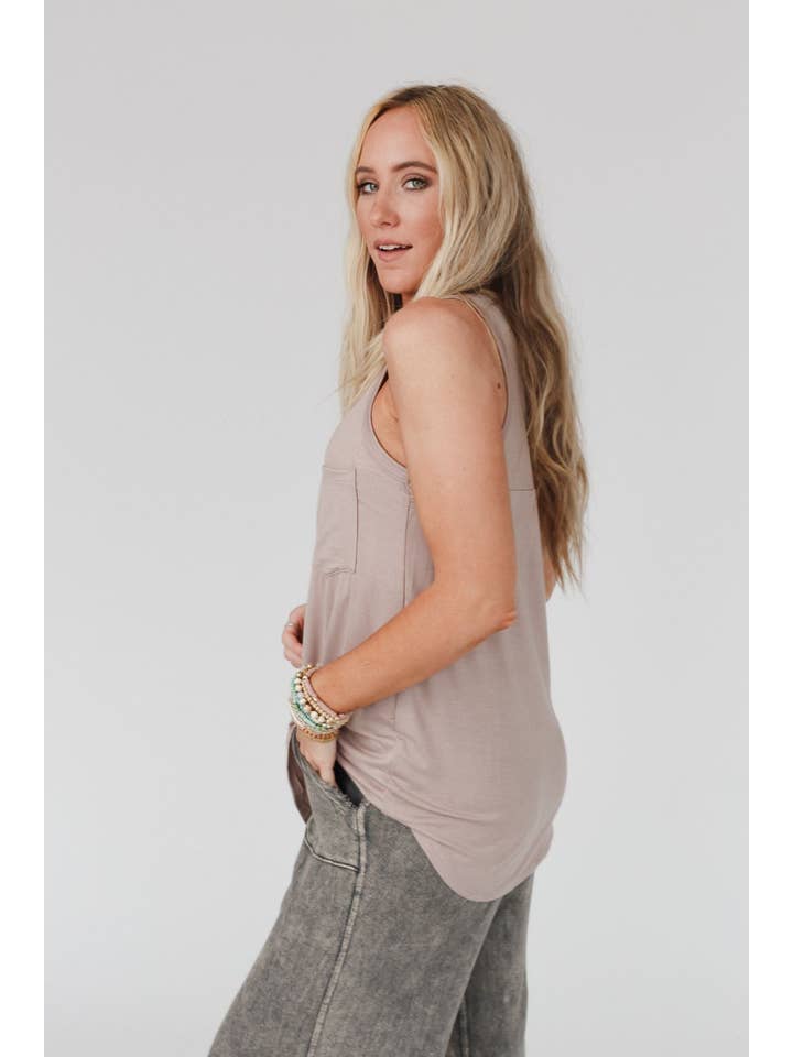 Three Bird Nest - Vente Débardeur – femme - Débardeur Shelli à encolure dégagée - Dark Moka2