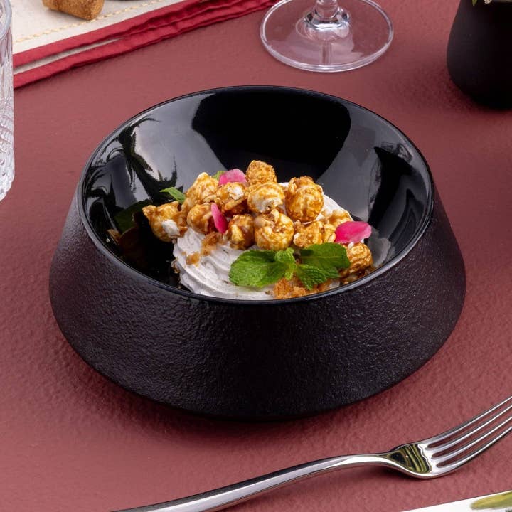 Bol en porcelaine | Bol à glissière non empilable pour la vente par Ariane Fine Porcelain