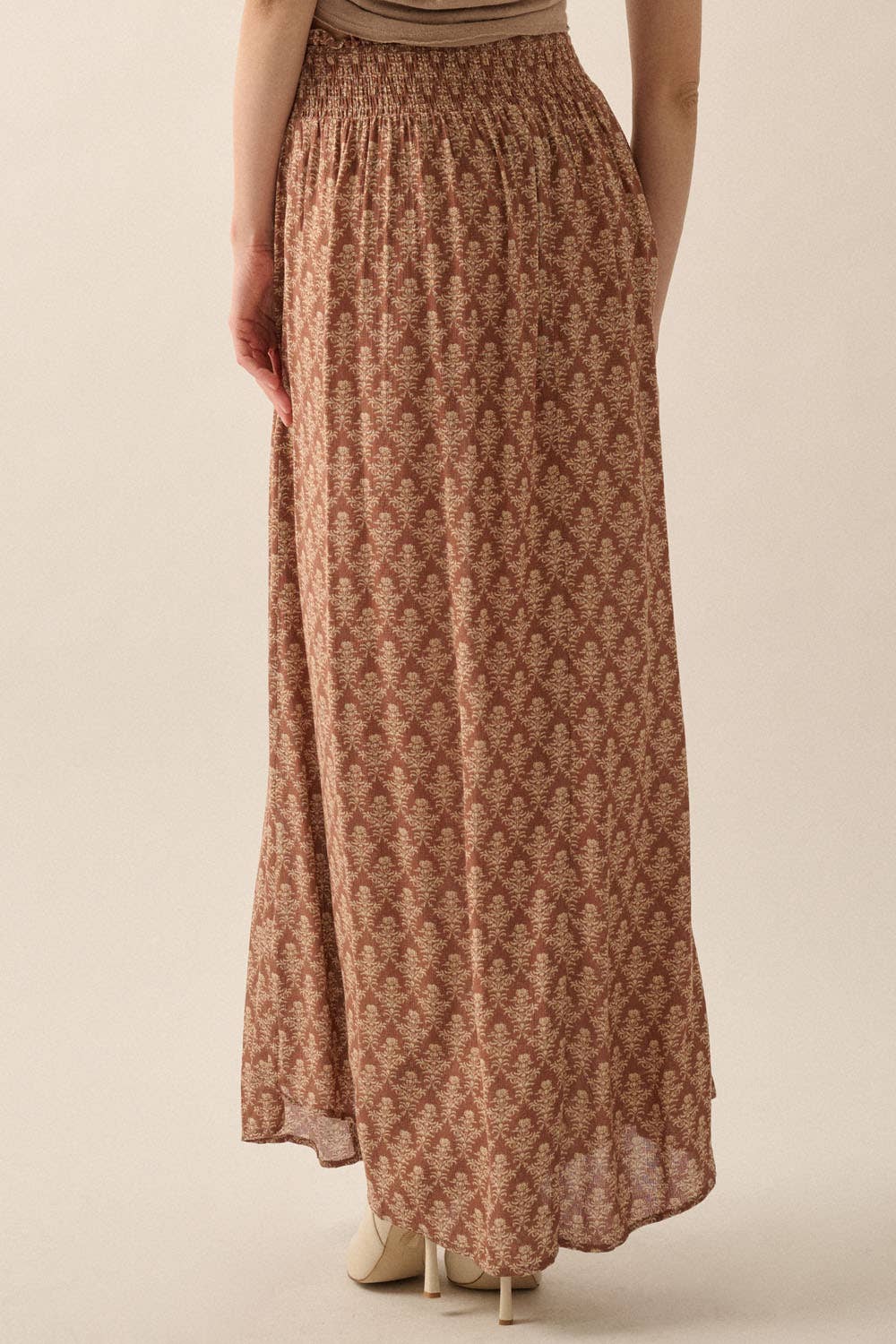 Promesa USA – Saia - Mulher por atacado – Saia Maxi Floral Ornada com Cintura com Botão e Frente11