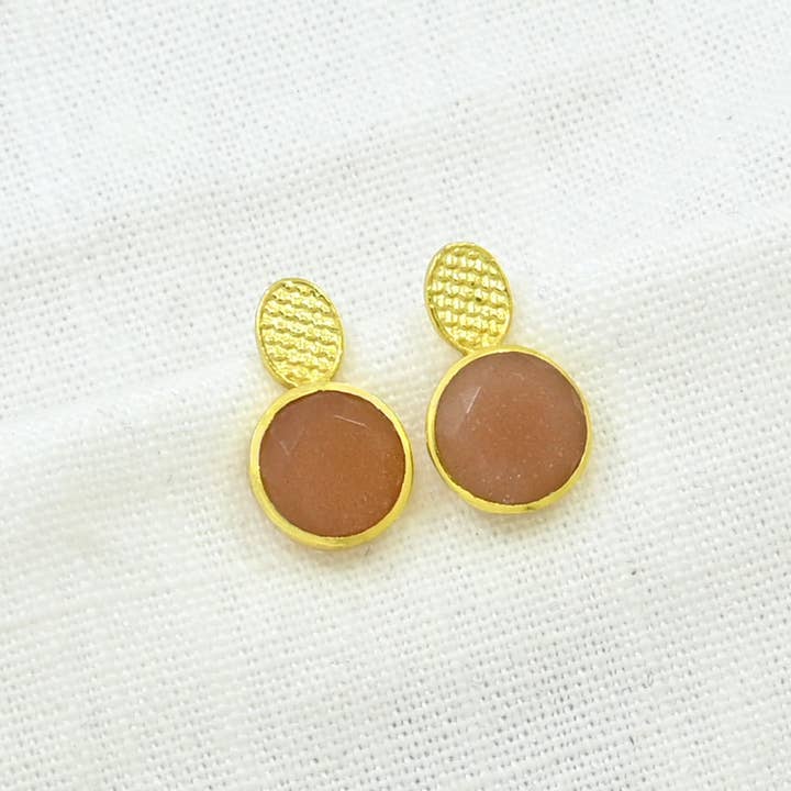 Schmuckoo Berlin – wholesale Stud/post earrings – Marika Stud Earring Gold Silver 925 - Peach Moonstone4