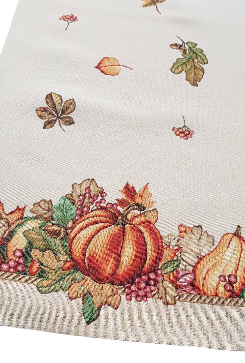 Lunaria Lab - Vente Chemins de table - Chemin de table en gobelin motif citrouille d'automne2