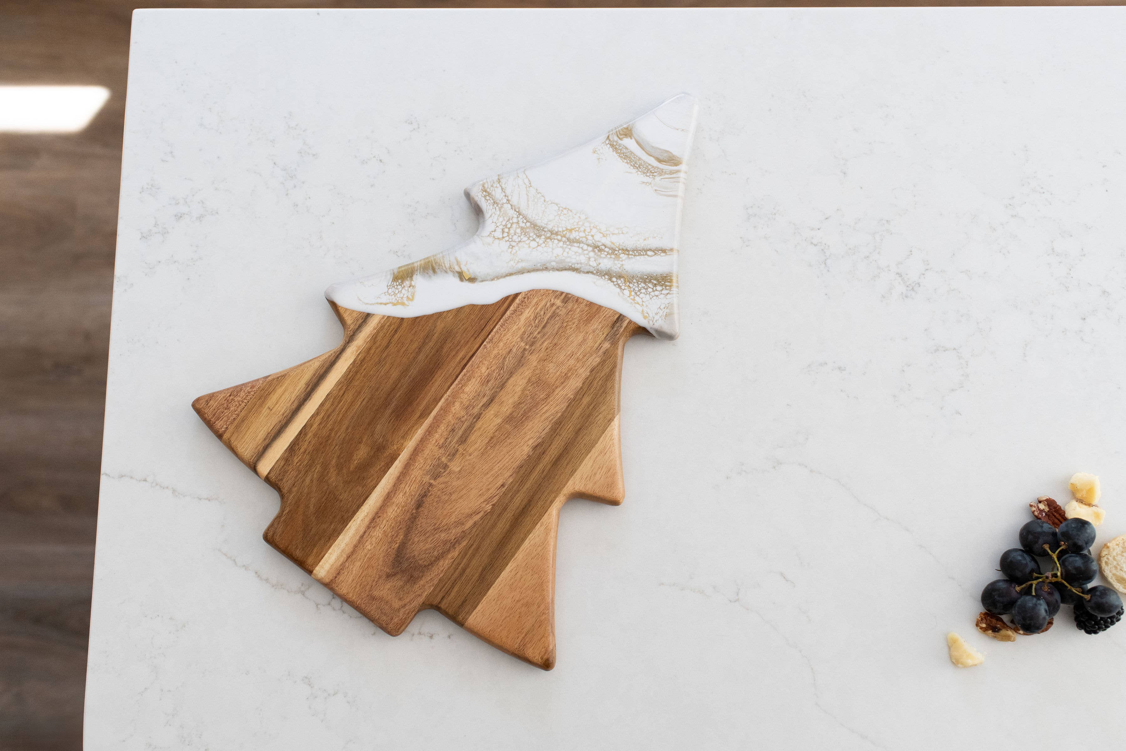 Lynn & Liana Designs - Wholesale Cheese Board - Christmas Tree Resin Charcuterie Board - NO TARIFFS!13