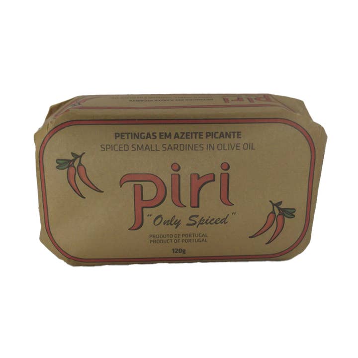 Sardine «Petingas» in olio di oliva piccante 120 gr Piri  per la vendita all'ingrosso da parte di AMPINHAL - Conservas de Peixe & Patés