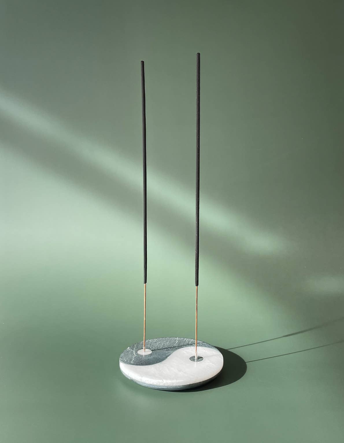 BOTANICA - Wholesale Incense Holder - Yin Yang Marble Incense Holder3