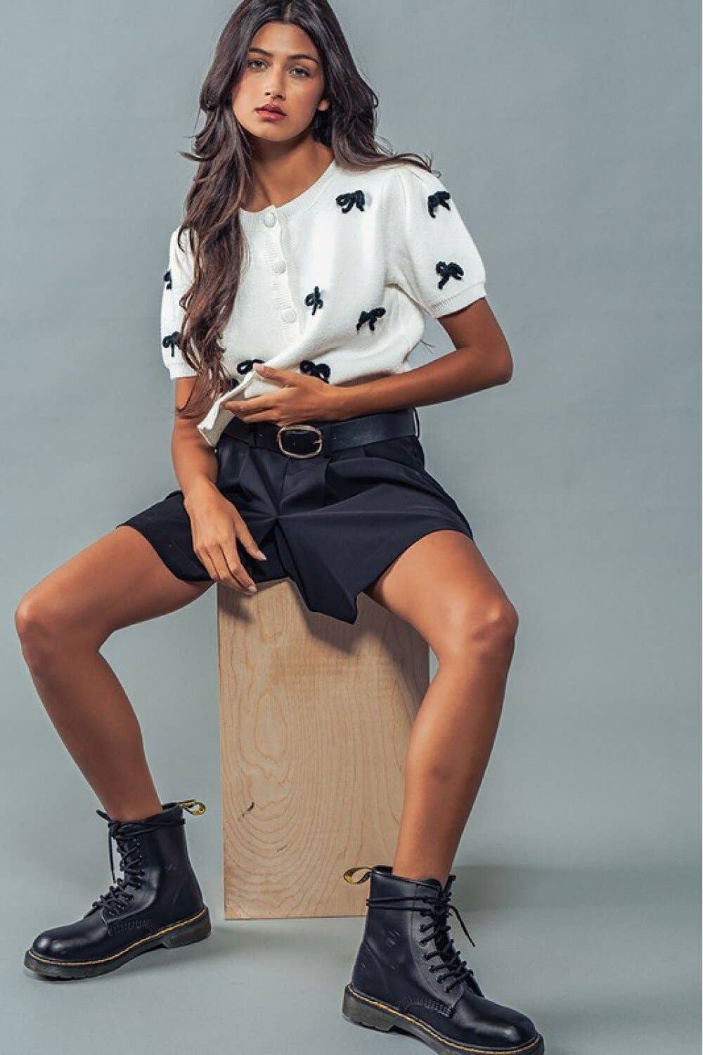 Dipped Shop – Cardigan - Mulher por atacado – Cardigan de Malha com Laços e Mangas Curtas Doces DPT25150311