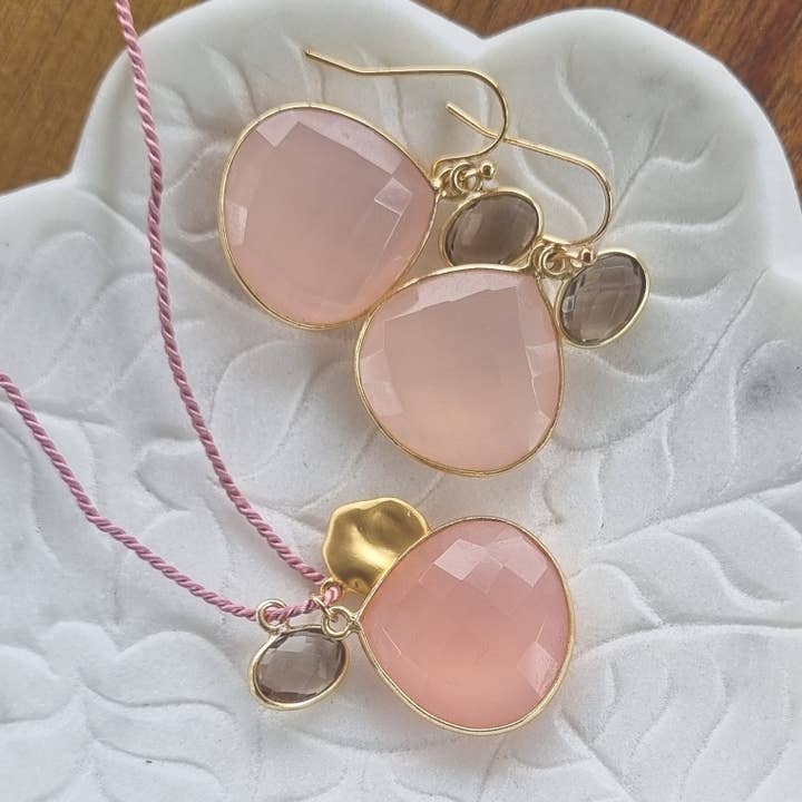 PearlGem Designs - Wholesale Pendant/charm necklace - Gemma Silk Teardrop Gemstone Necklace10