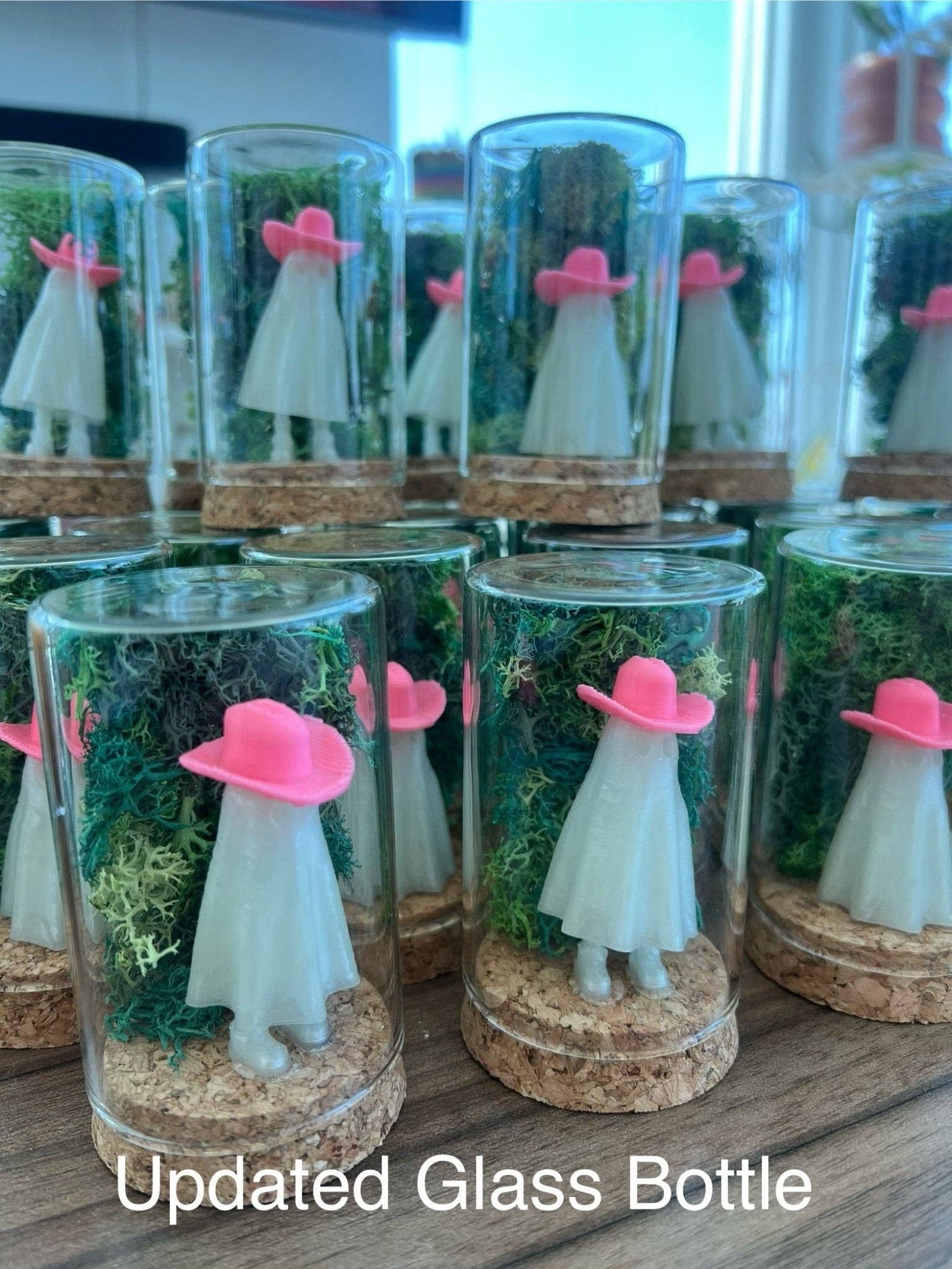 Rosebud Homegoods – wholesale Decorative tabletop object – Ghost in a Bottle with Pink Cowboy Hat1