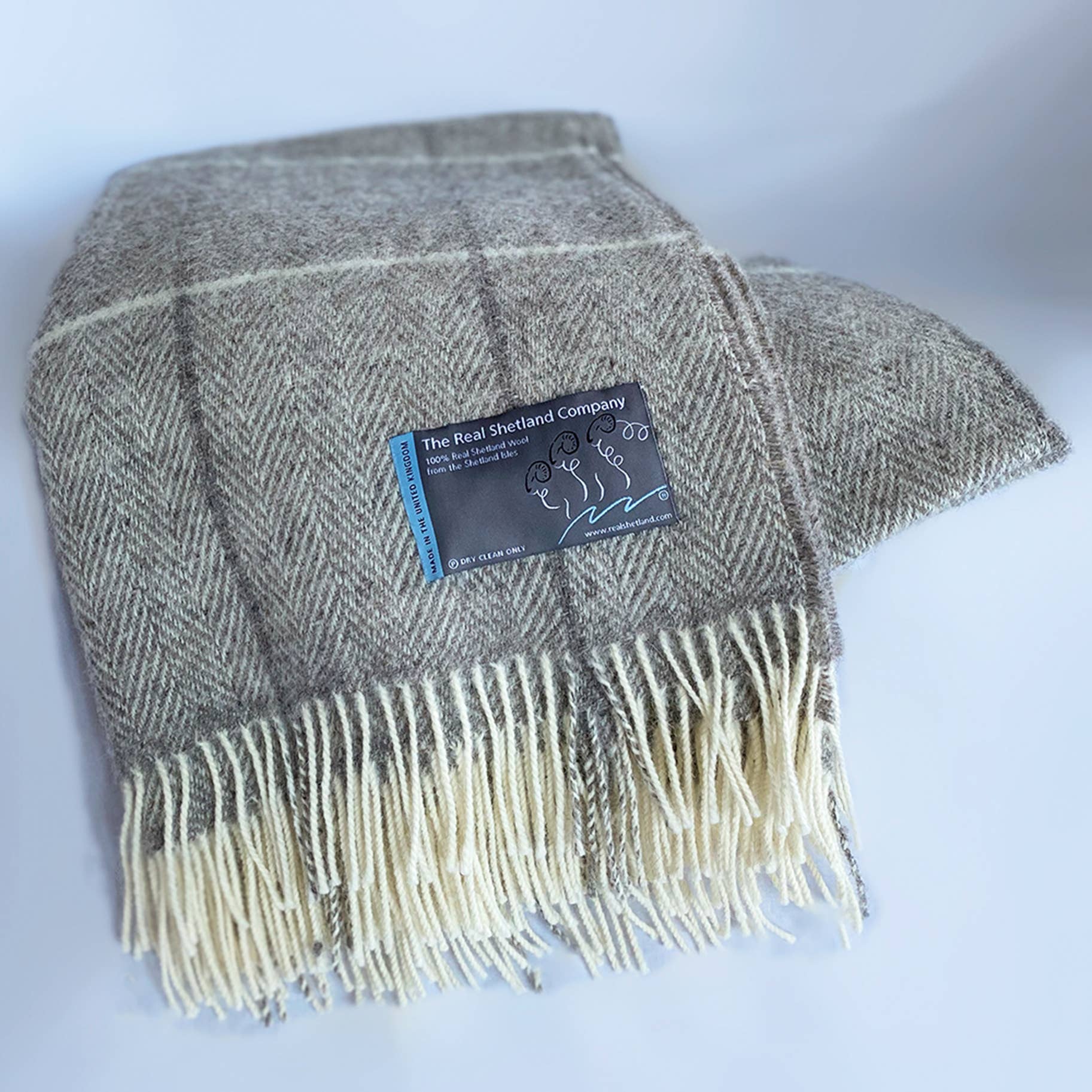 Adam Curtis Online - Wholesale Throw Blanket - Lerwick Real Shetland Wool Throw in Grey2