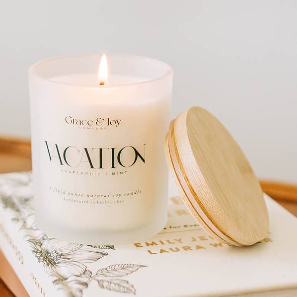 Bougie de vacances | 8 onces pour la vente par Grace and Joy Company