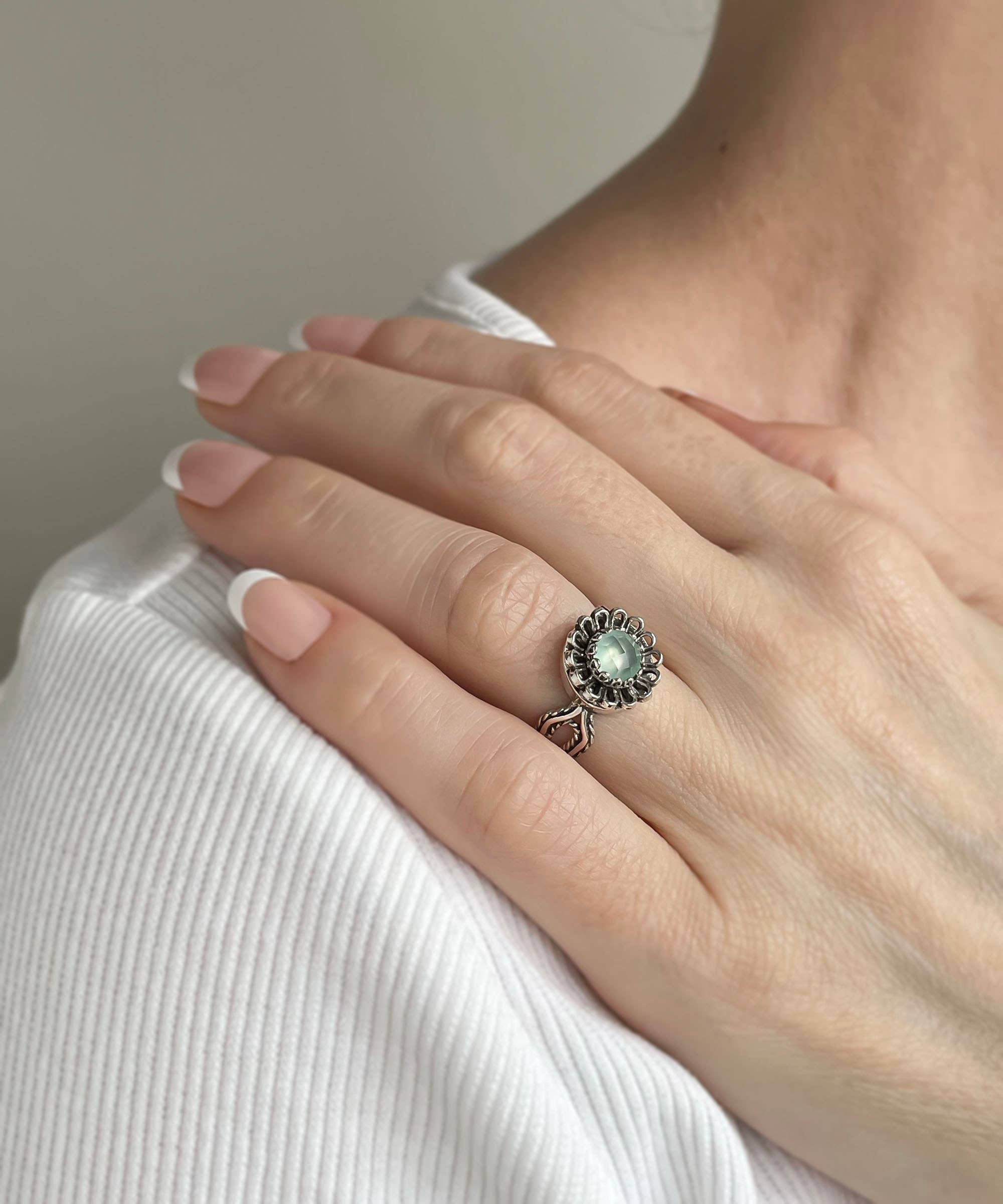 Filigranist Jewelry - Vente Bague de cocktail/de cérémonie - Bague en argent pour femme avec pierre précieuse en calcédoine aqua délicate4