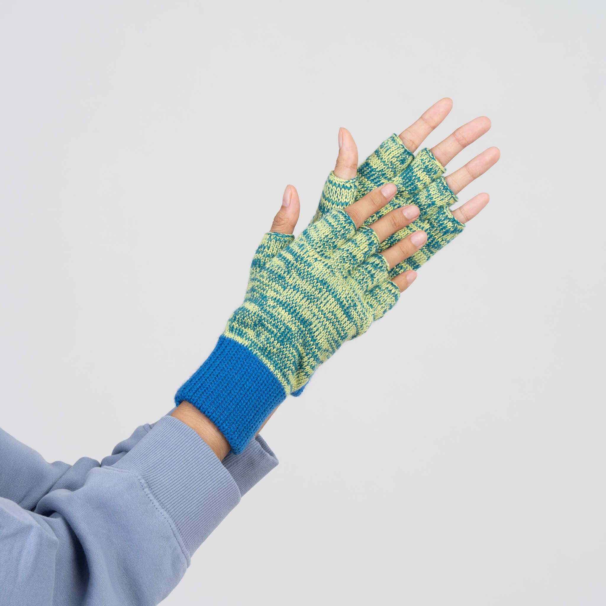 VERLOOP | knits - Wholesale Gloves - Women's - Colorblock Fingerless Gloves5