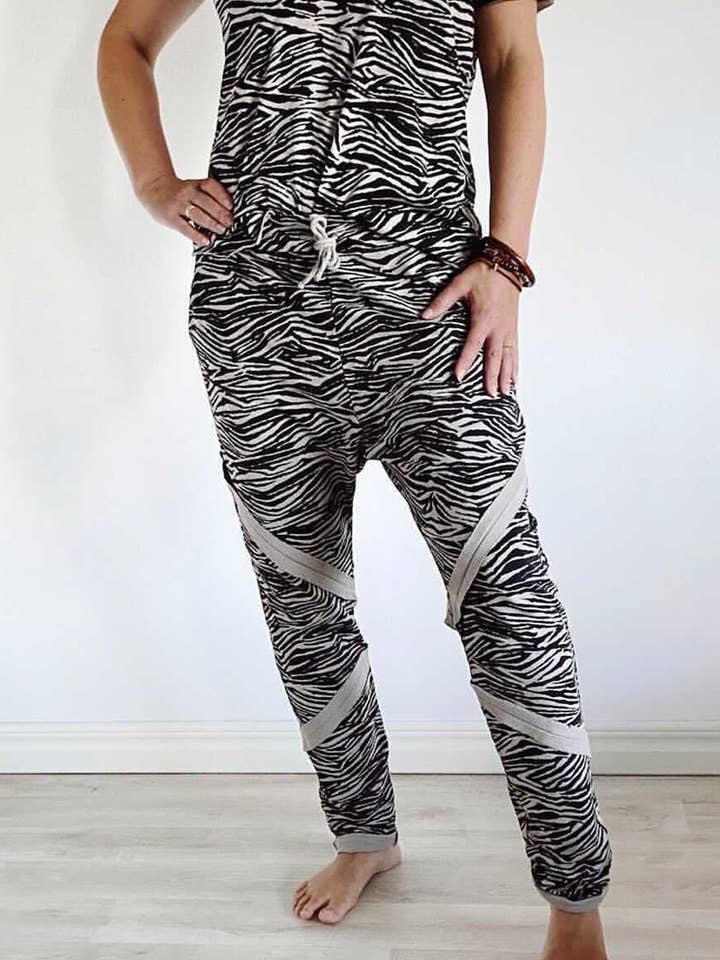 Baggy comfy pants for wholesale by Lo-ika