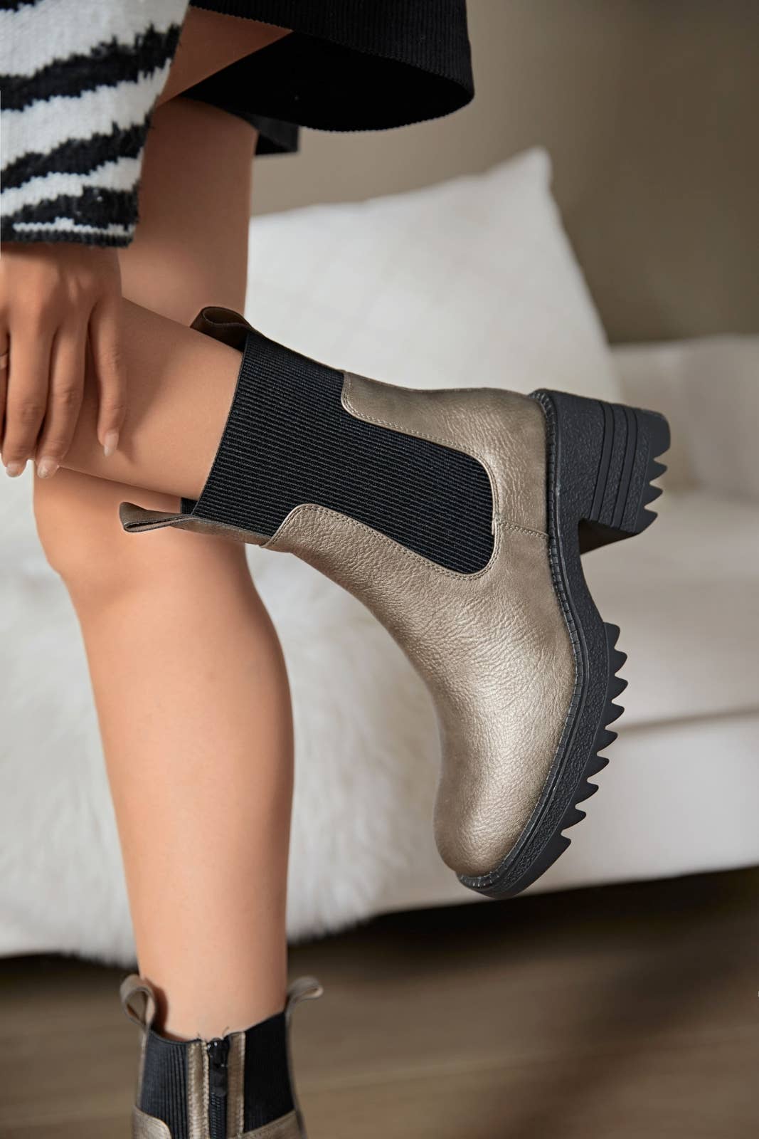 ERYNN - Wholesale Booties - Women's - Thick-soled ankle boots - Esther9