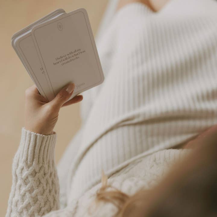 Hi Mama & Co. – wholesale Ny mamma presentbox/set – Graviditet, Förlossning och Födelse Affirmationskort