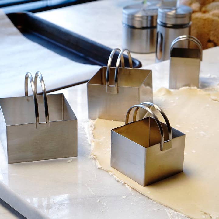 RSVP International - Wholesale Cookie Cutter - Biscuit Cutters - Square Set Of 42