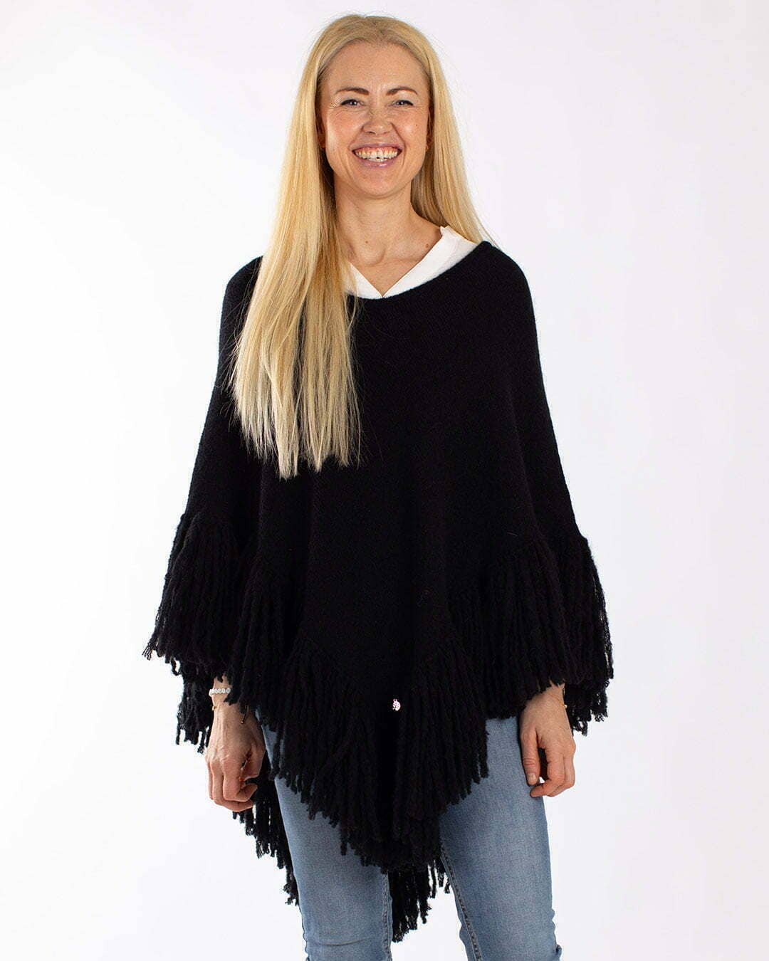 Merete Dèhn – wholesale Poncho – Women's – Sarah Poncho - Alpaca & Merino Wool0