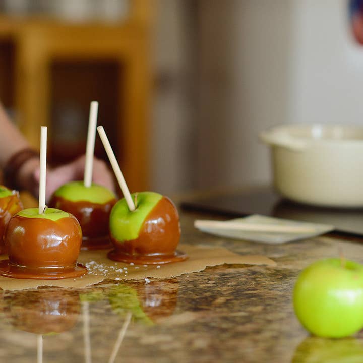 Annie B's - Wholesale Caramel - 1 LB Apple Kit1