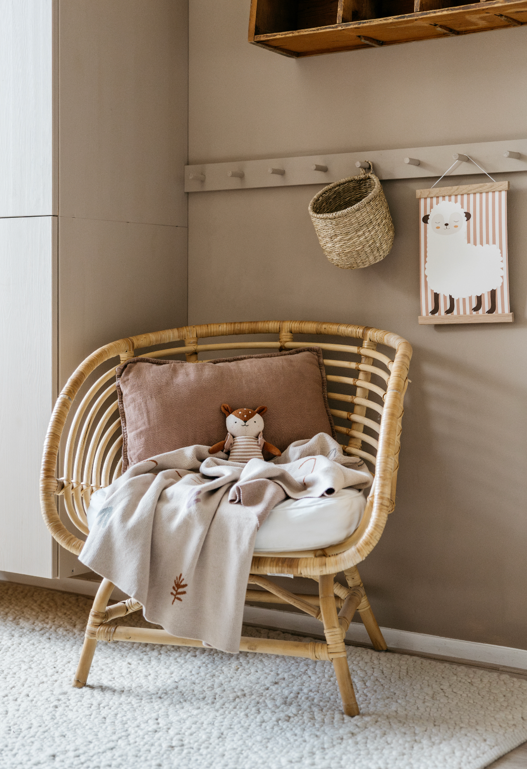 Little Otja - Vente Cadres photos - Accroche-affiche magnétique en chêne naturel, format A33