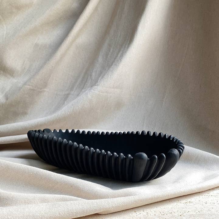 Atelier La Rouleuse - Wholesale Decorative plate/dish/bowl - FORMA handmade concrete bowl5