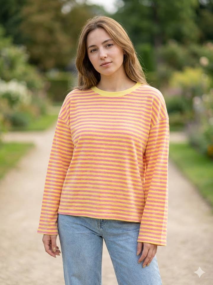 Striped T-shirt with wide sleeves for wholesale by VICTORIA&ISAAC