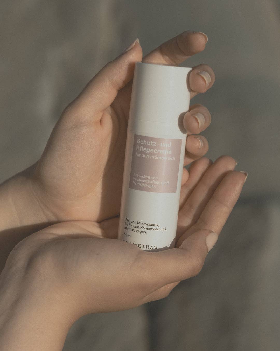 Phametra Cosmetics – Großhandel Körperpflegecreme/Bodylotion – Schutz- und Pflegecreme für den Intimbereich5