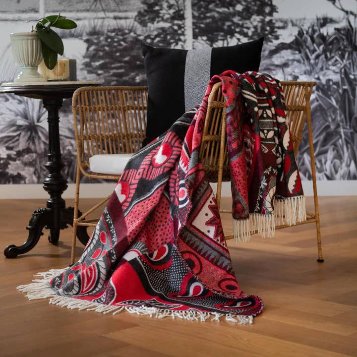 Kanga Svart Röd Pläd för wholesale av Maisie Grace Designs