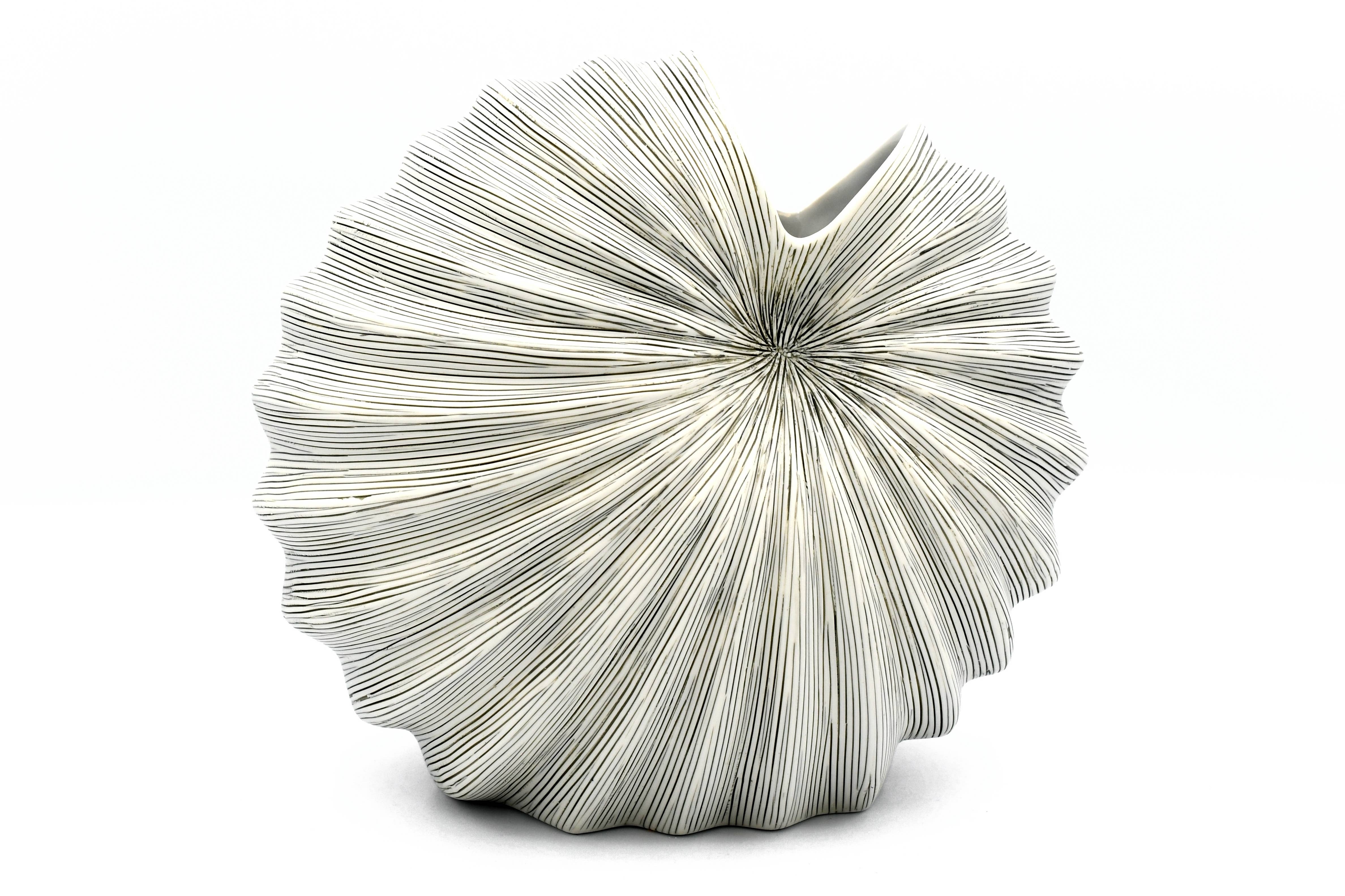 Art Floral Trading LLC – Engroshandel Vase – 1279W7 Palm M-håndlavet porcelæns vase3