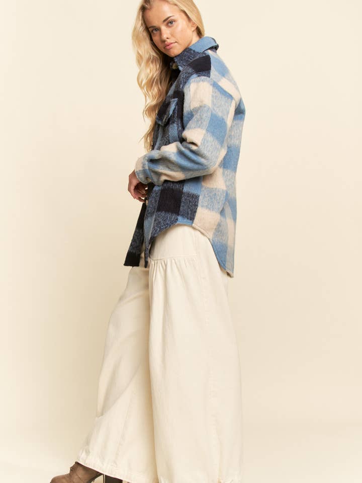 Davi & Dani - Wholesale Buttoned-down shirt – Women's - MULTI PLAID CHEST POCKET SHIRT JACKET SHACKET8