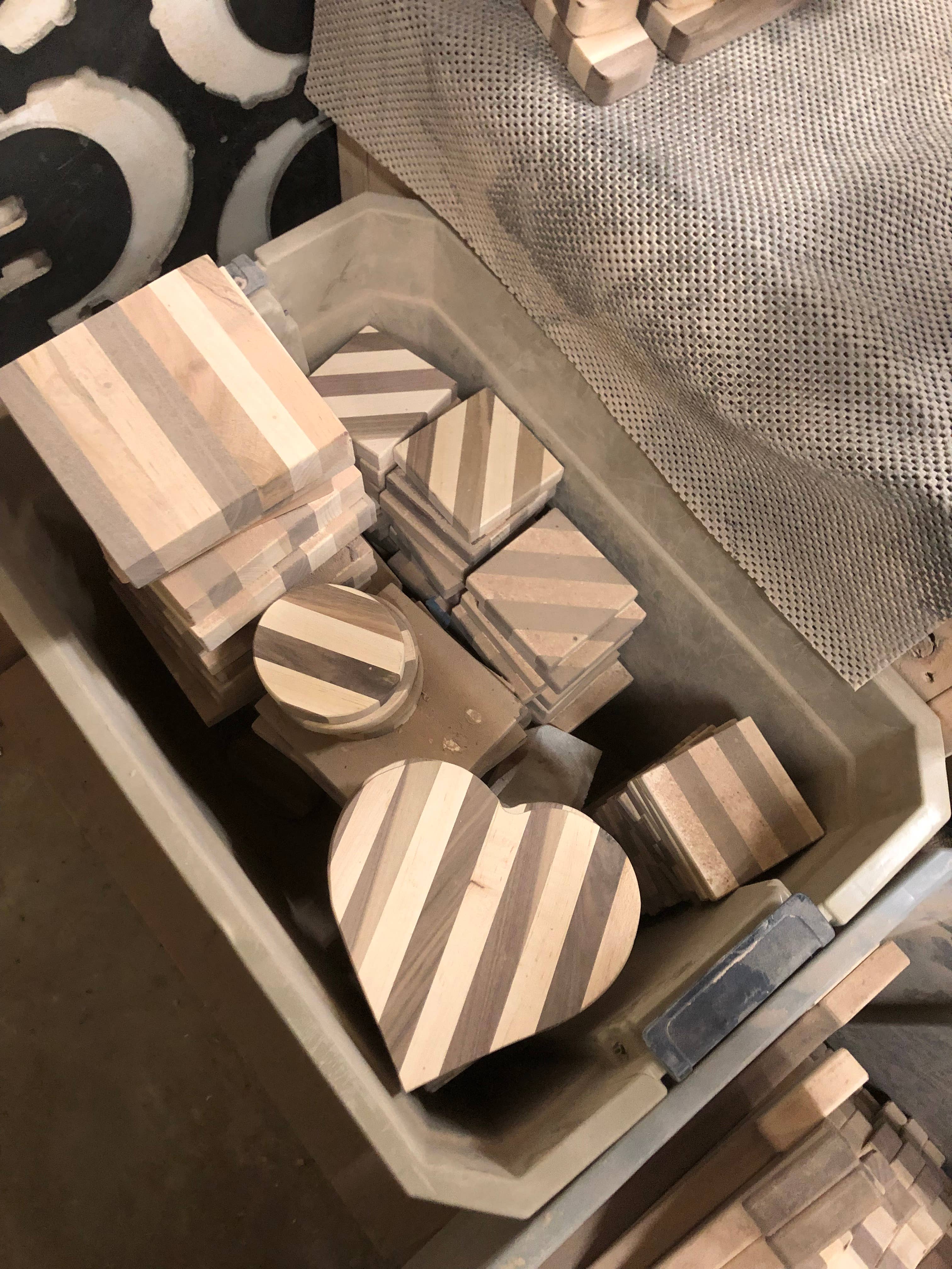 TG Designs - Vente Plateaux à fromage - PLANCHE À CHARCUTERIE EN FORME DE CŒUR, TAILLE MOYENNE9