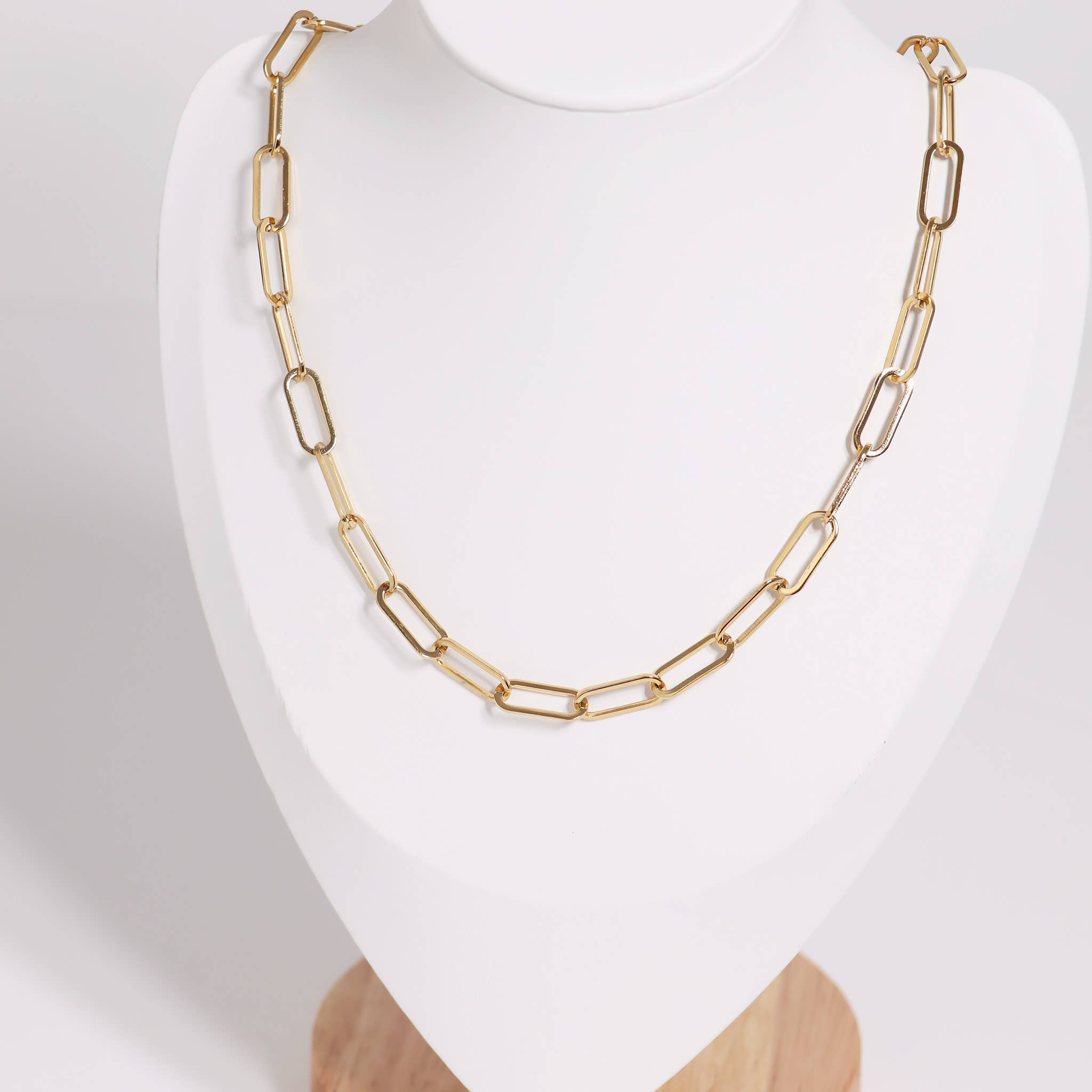 WJW - Wholesale Link & Chain Necklace - 18K Gold Paperclip Chain Necklace9