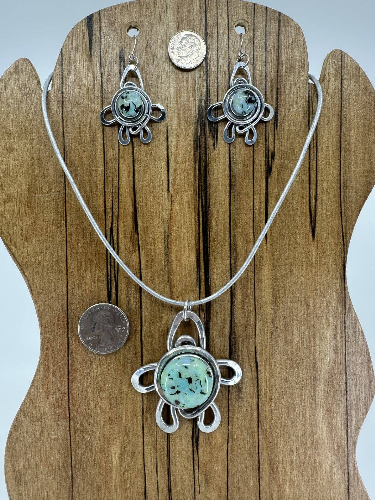 The Artist Jay - Wholesale Jewelry Set - Turtle - Fun - in Sea Foam , Mango Tango