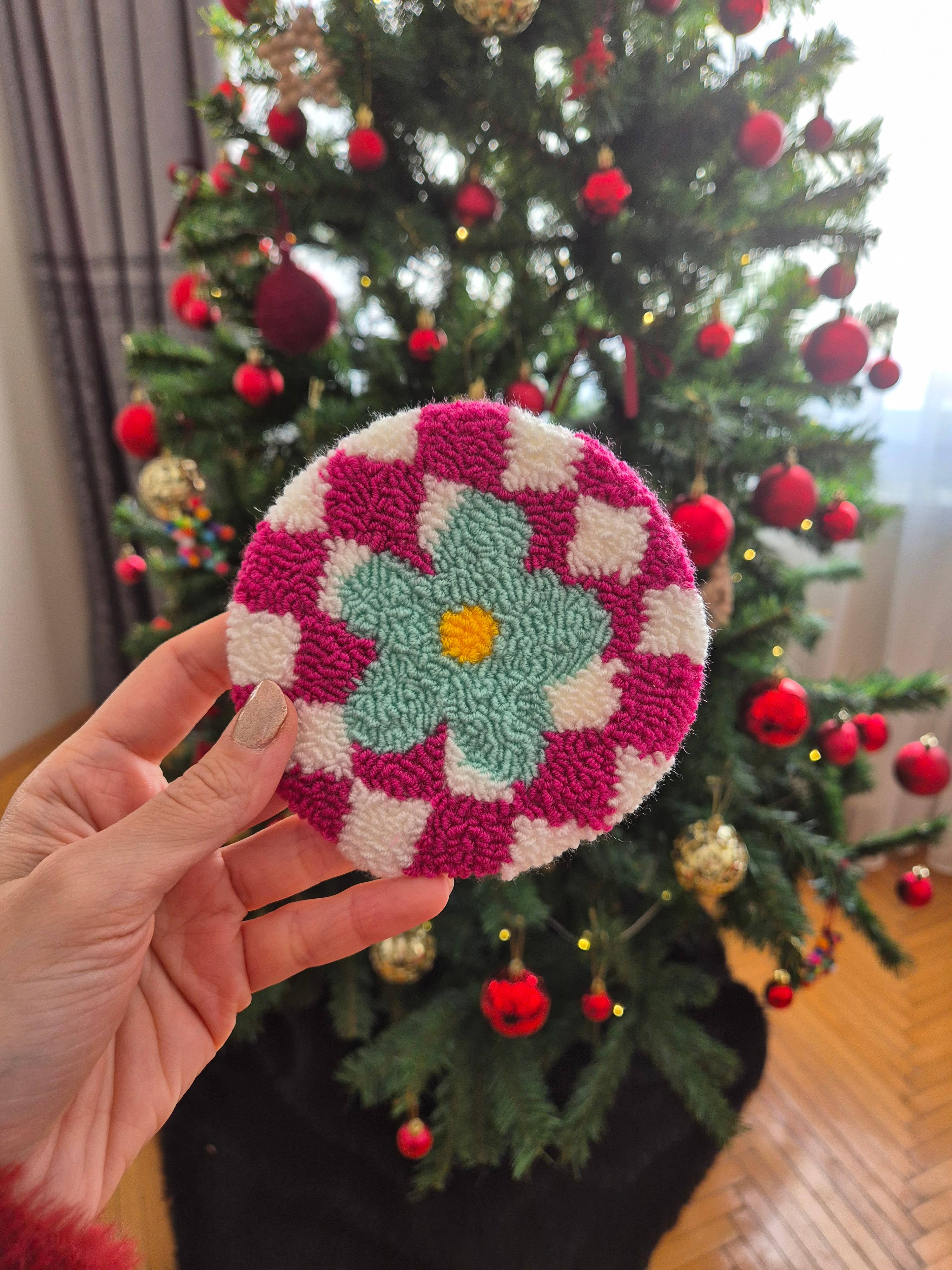 despinacrafting – wholesale Coasters – Punch Needle Mug Rug,  Floral Coasters 2