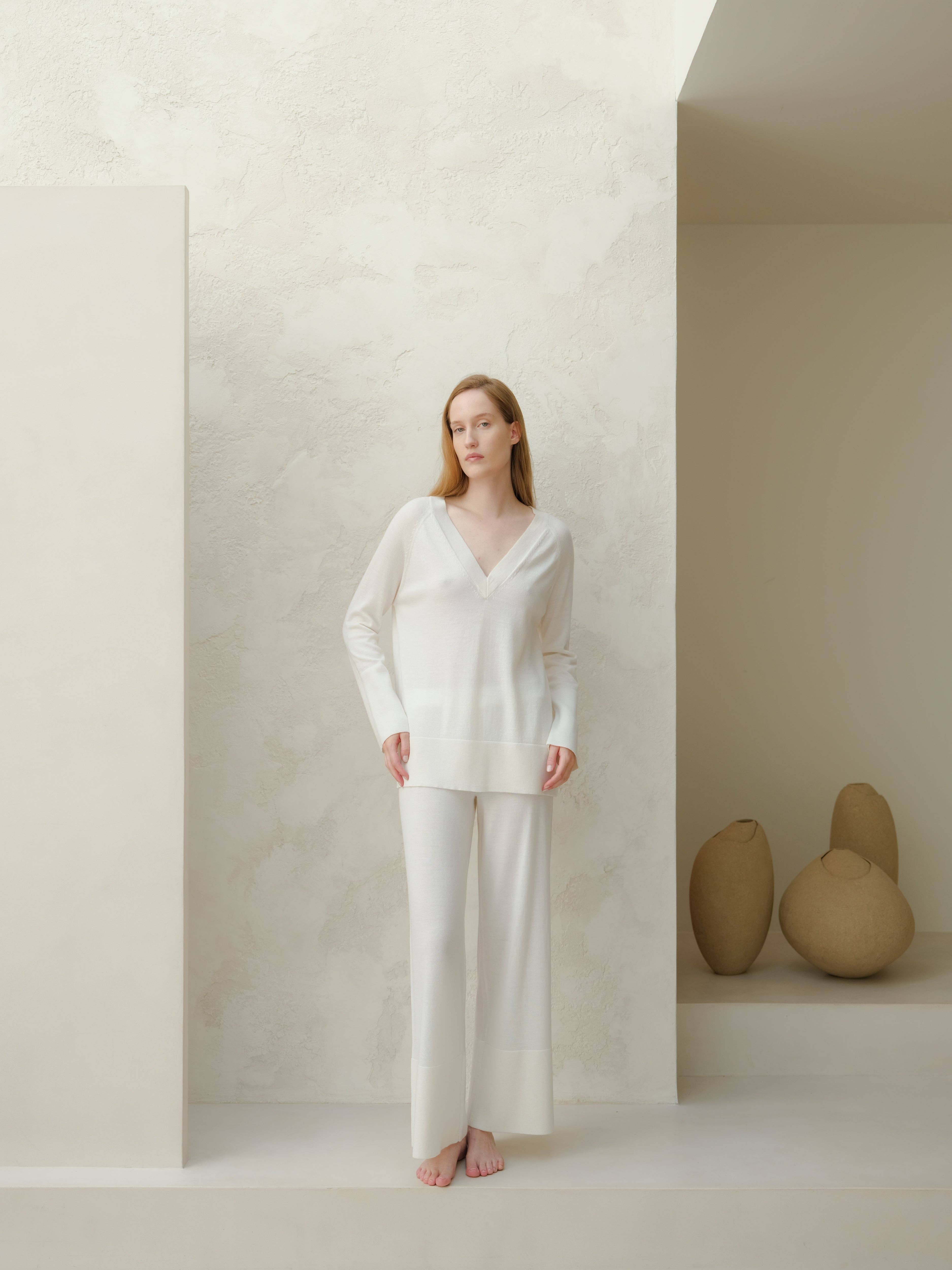 Lèmme - Wholesale Tunic Sweater - Women's - V-neck extra fine merino wool maxi sweater0