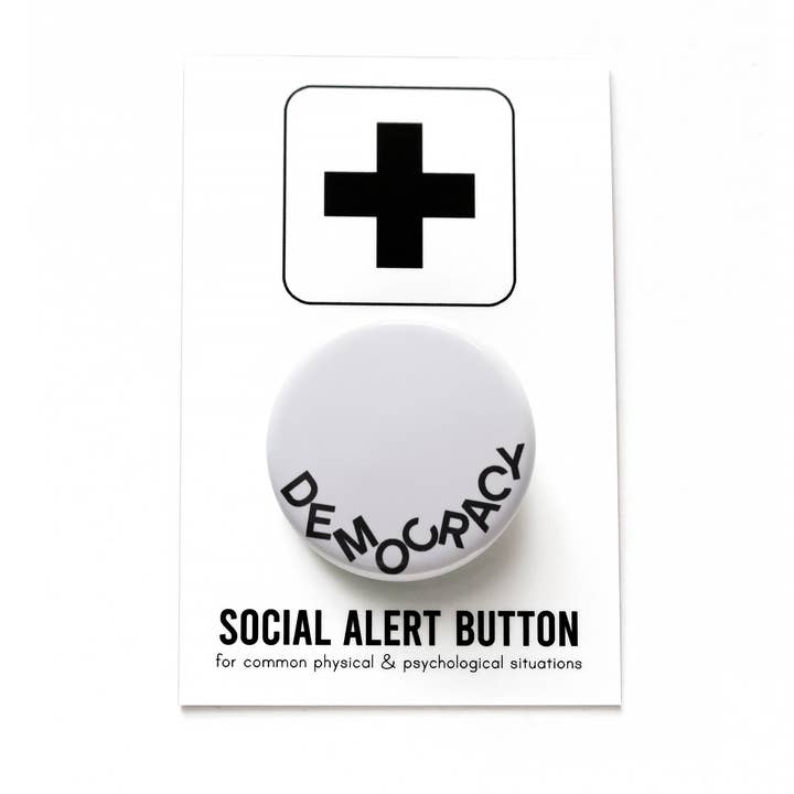 Word For Word Factory - Vente Épinglettes/boutons - BOUTON POLITIQUE 1,25" DÉMOCRATIE TOMBÉE ÉPINGLE DE PROTESTATION1