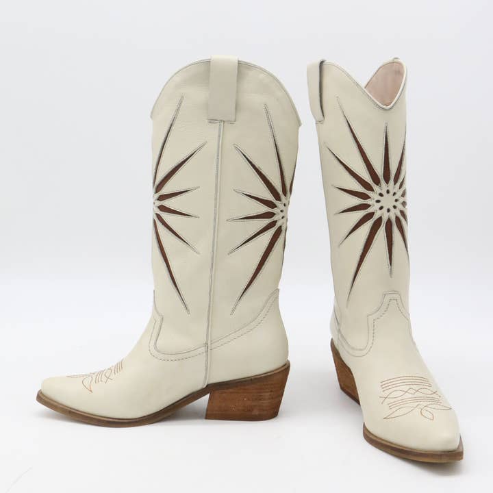 Elfenbein Mondaufgang Western-Cowboystiefel aus elfenbeinfarbenem Leder Damenschuhe für den Großhandel auf Faire8