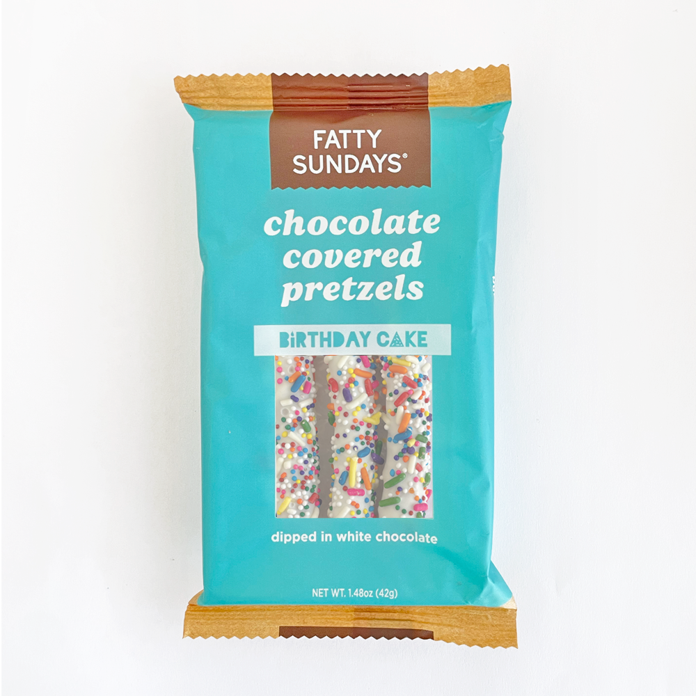 Fatty Sundays - Vente Friandises enrobées de chocolat - Pack de snacks de bretzels enrobés de chocolat saveur gâteau d'anniversaire (lot de 3)4