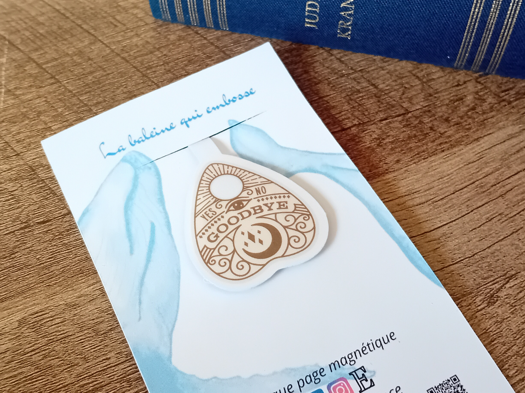 La baleine qui embosse - Wholesale Bookmark - Magnetic Bookmark - Ouija Drop2