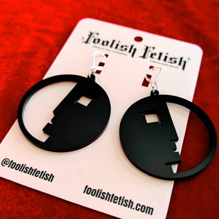 Foolish Fetish – wholesale Hängande örhängen – Bauhaus Hoop-örhängen i två storlekar 2" eller 3"4