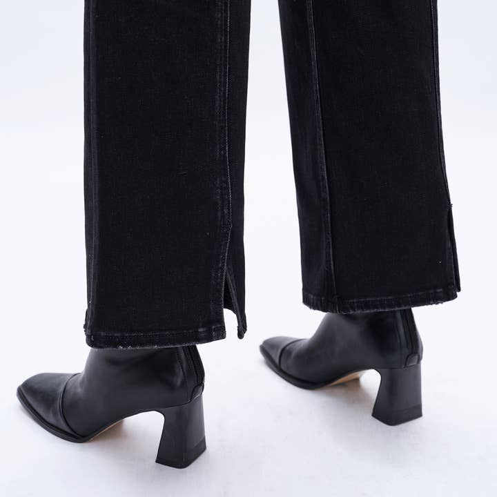 BLACK SUPER HIGH RISE WIDE LEG JEANS(FINISHED HEM,SLIT) BYW8084 for wholesale on Faire