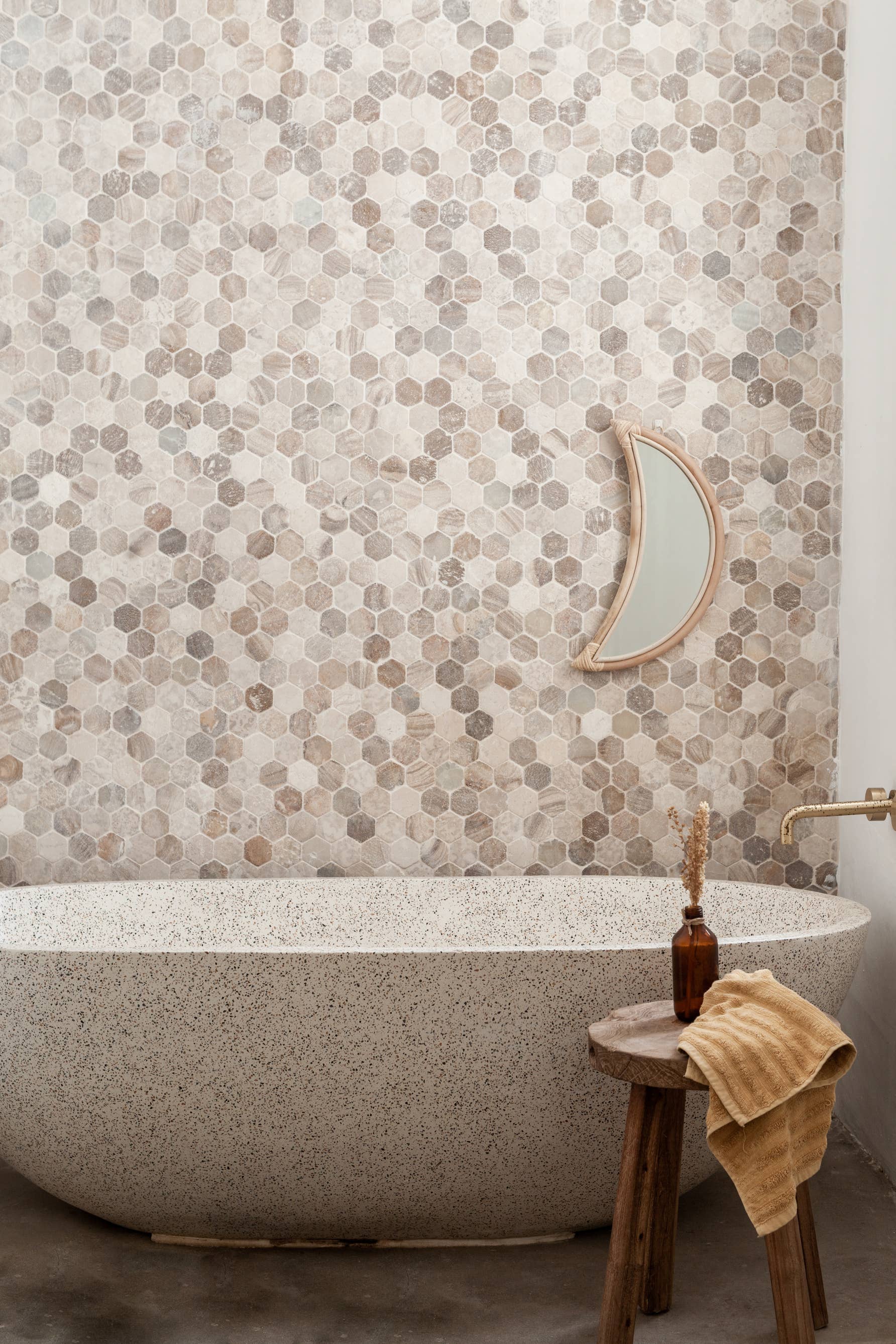 Village Thrive – wholesale Wall mirror – Luna Rattan Mirror1