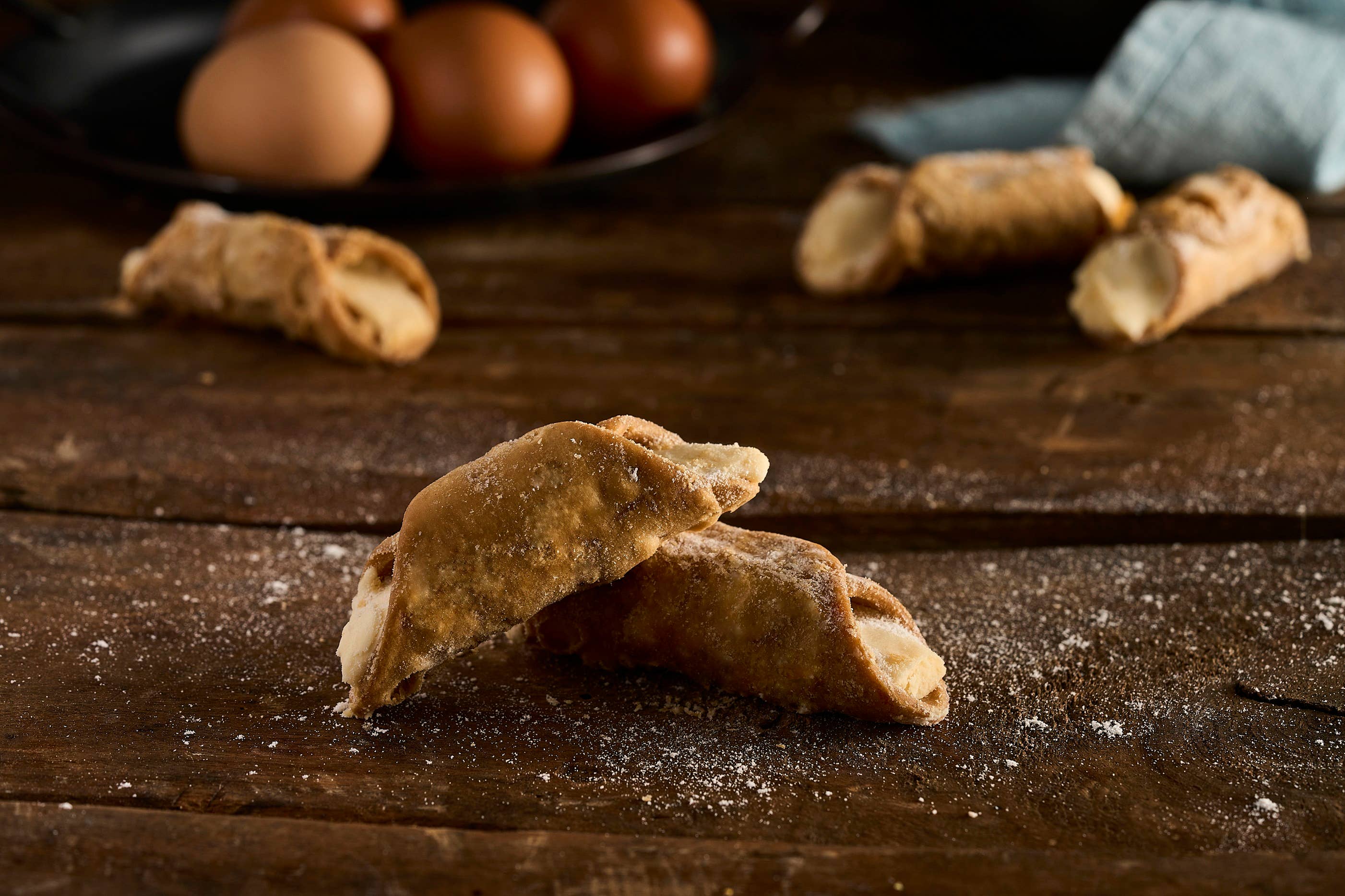 Dolciaria Naldoni - Venta al por mayor Galletas - Cannoli con crema blanca1
