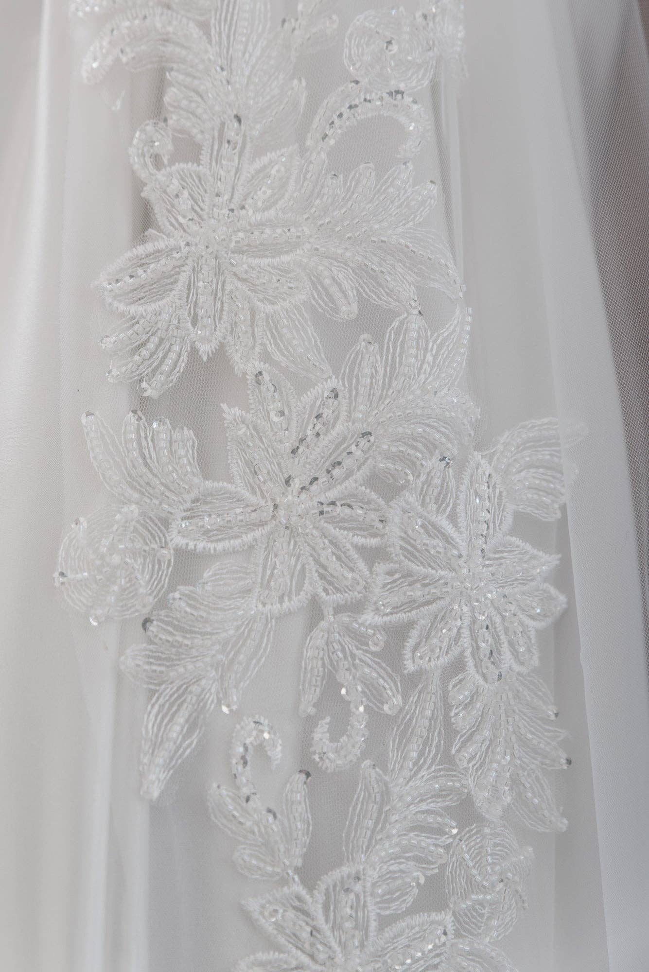 Heirloom Bridal Company - Wholesale Veil - Women's - Veil V24193