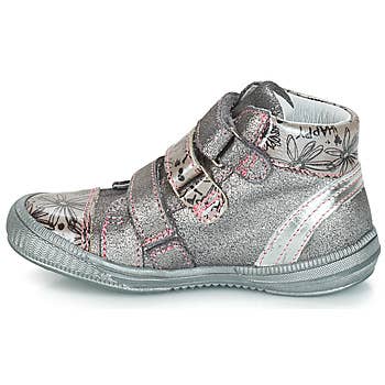 RAFAELE for wholesale on Faire3