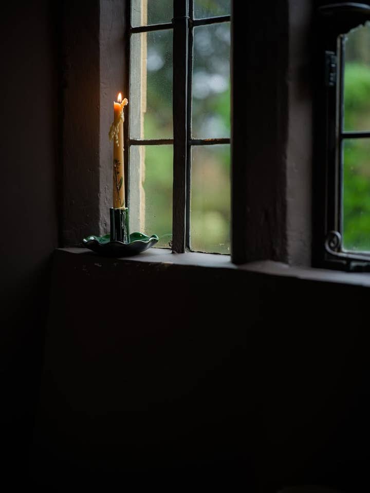 Traditioneller Kerzenhalter. für den Großhandel von Cerámica Roca Caus