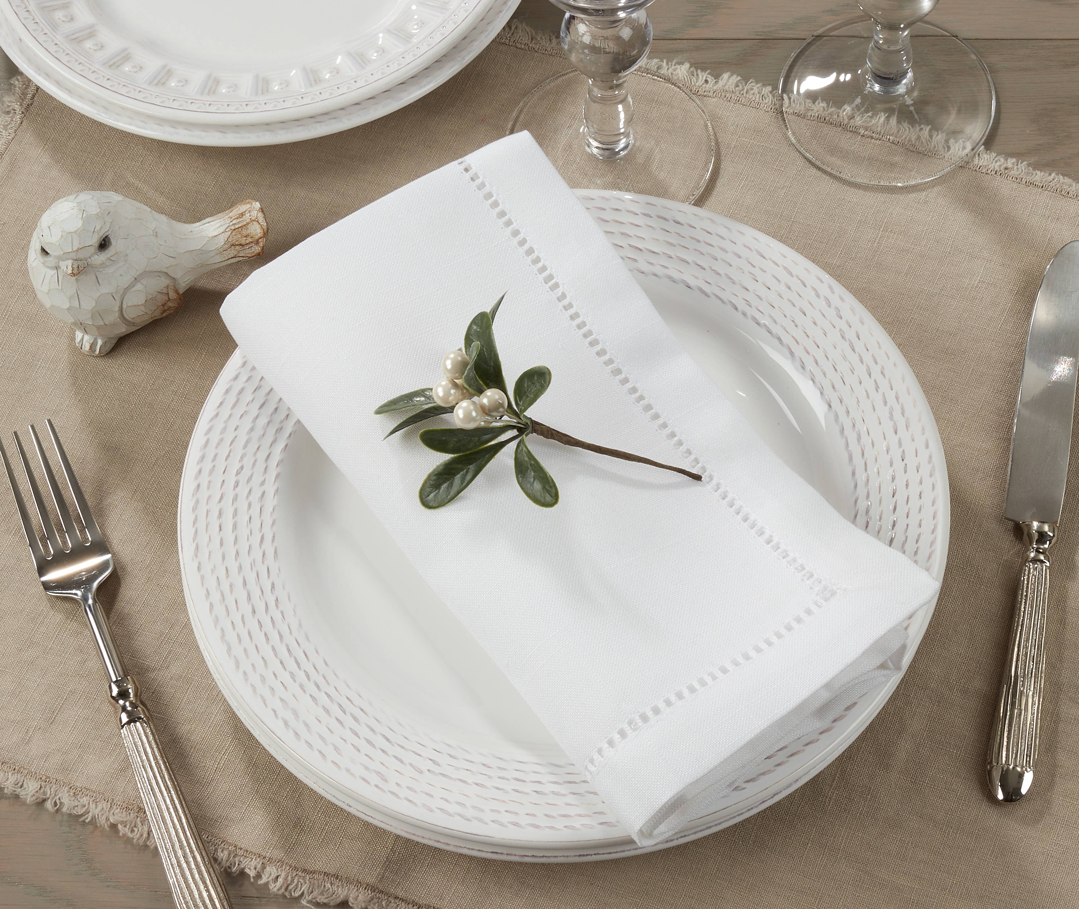 Saro Lifestyle – wholesale Dinner & cloth napkin – Poly Hemstitched Dinner Napkin1