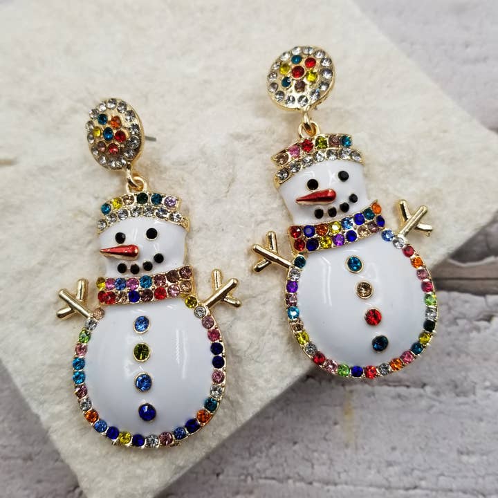 Boucles d'oreilles bonhomme de neige colorées serties de diamants pour Noël en hiver pour la vente par Treasure Wholesale