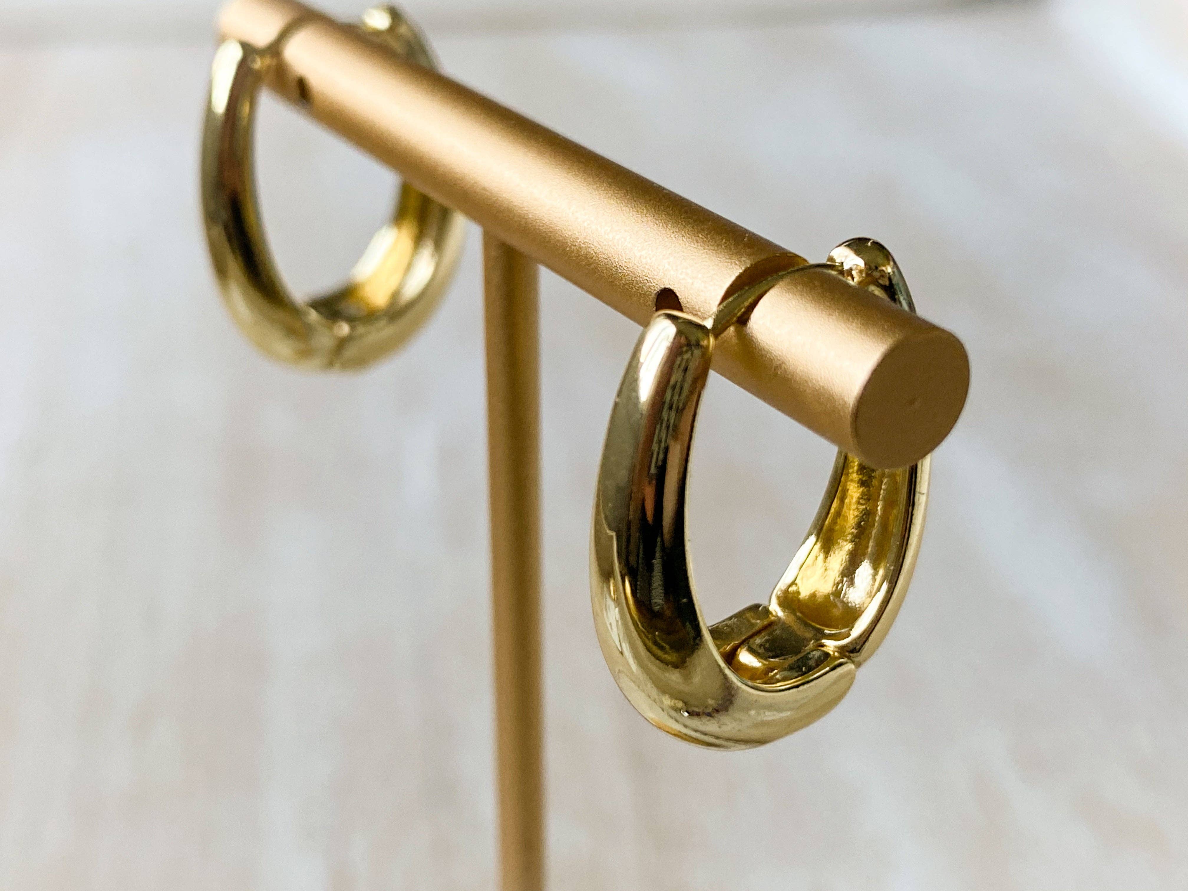 Agaveh girl - Wholesale Hoop Earrings - Nola Hoops1