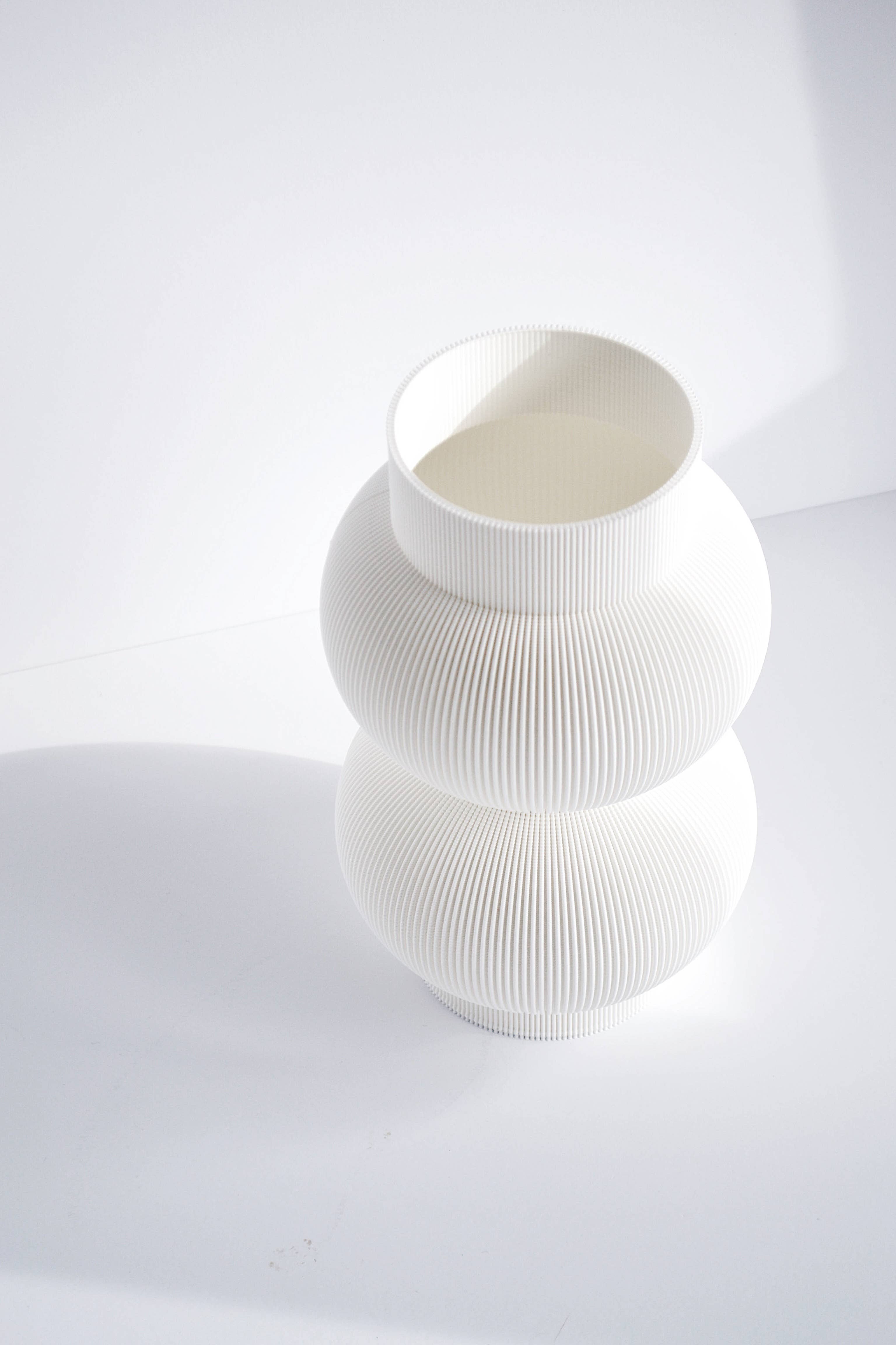 Grof Amsterdam - Wholesale Vase - Bulba - 3D printed vase for dried flowers1